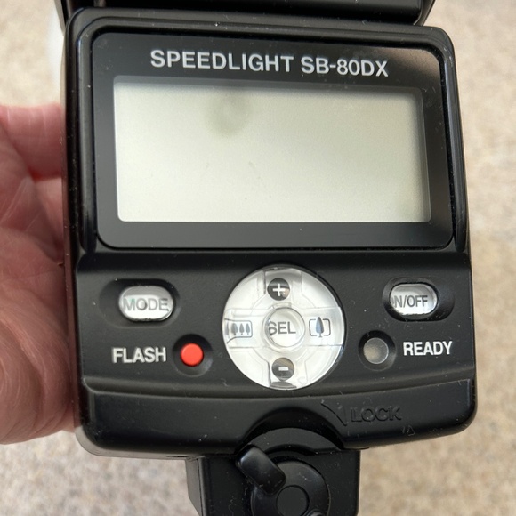 NIKON Speedlight SB-80DX Flash - Picture 8 of 12